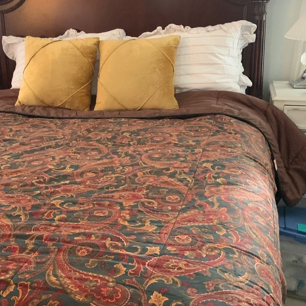 Croscill Vintage Paisley Comforter Green Burgundy Red Reversible Made in USA
